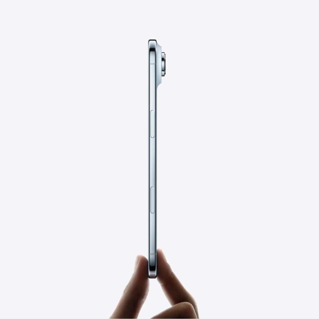 Apple hier : un show très « hardware », une IA plutôt en retrait 1 iPhone 17 Pro & iPhone 17 Air : le grand écart entre finesse et puissance